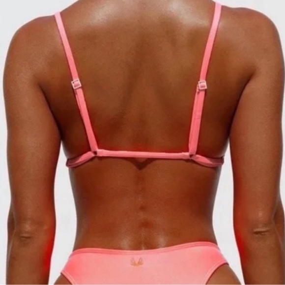 MINIMALE ANIMALE Lucid Bikini Top - Picture 2 of 4